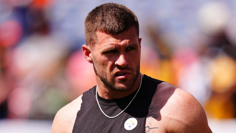 rodgers-sends-steelers-clear-watt-message.jpg