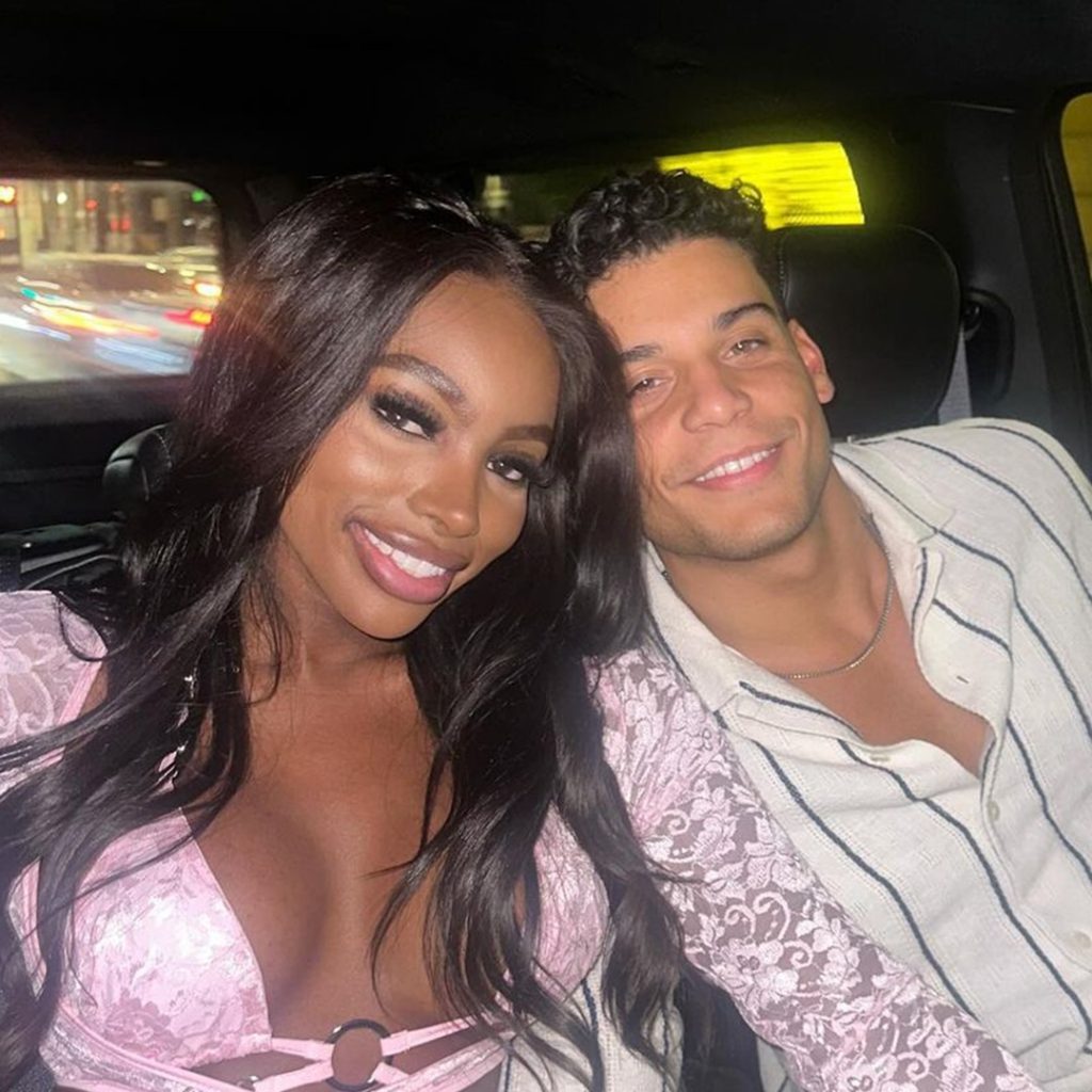 rs_1200x1200-240820120508-kenny_and_Jana.png